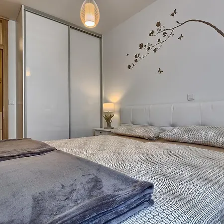 Seaside Apartments, Znjan Apartamento *