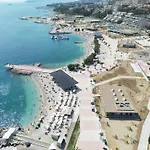 Seaside Split