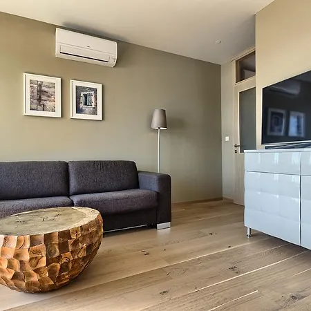 Seaside Apartments, Znjan *