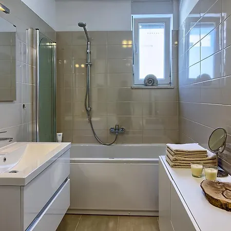 Seaside Apartments, Znjan * Split